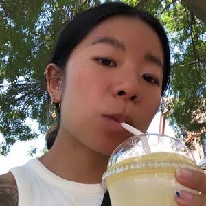 Meet your Posher, Laura